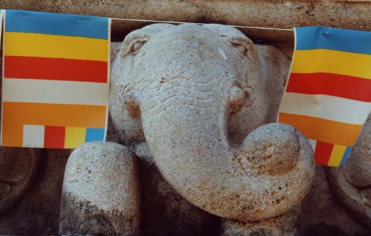 Ruvanweliseya Dagoba